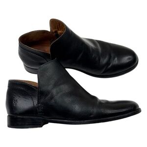 Frye Black Leather tall shoes/short ankle bootie 8.5